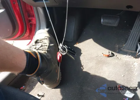 2015 Hyundai Veloster из США, поврежденный, VIN KMHTC6AD0FU245046